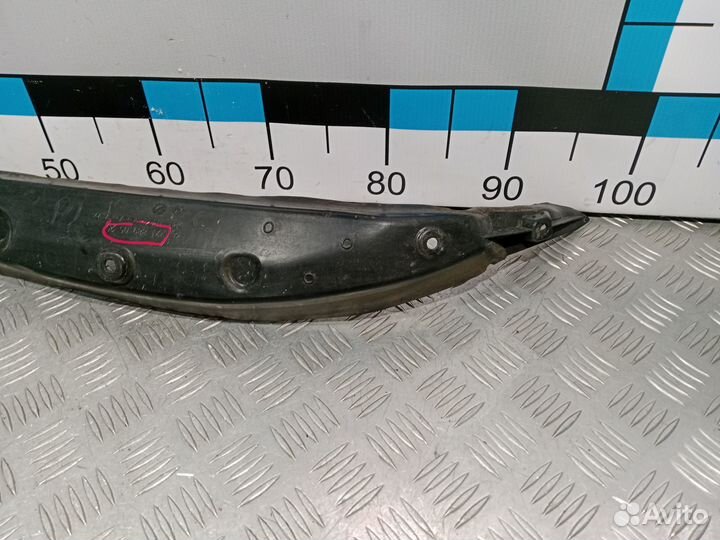 Б/У Пыльник крыла переднего левого W221#004