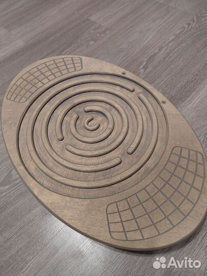 Балансборд с лабиринтом