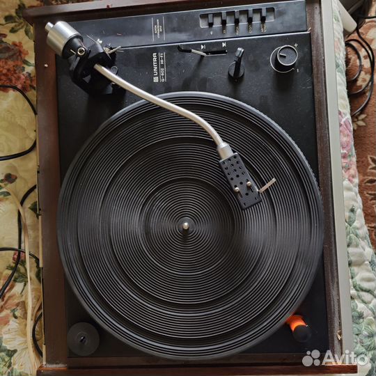 Виниловый проигрыватель Вега 106