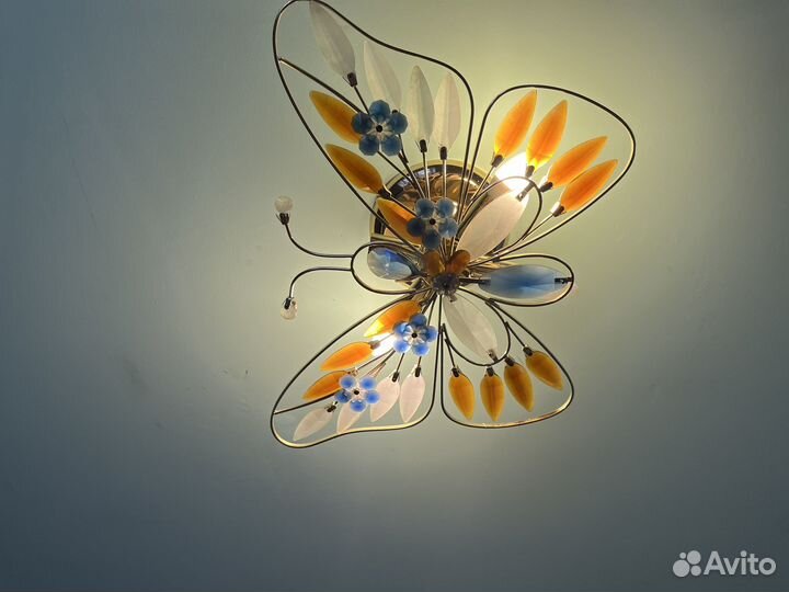 Люстра бабочка бронь