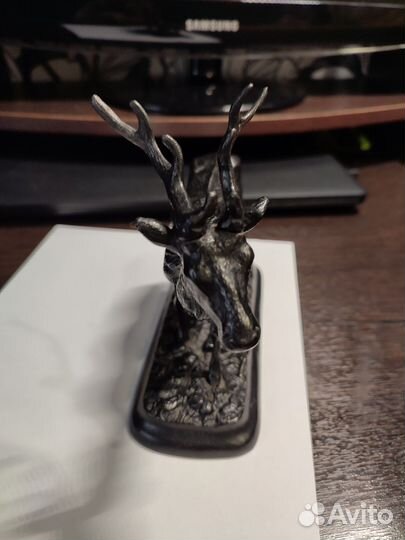 Статуэтка касли Северный олень