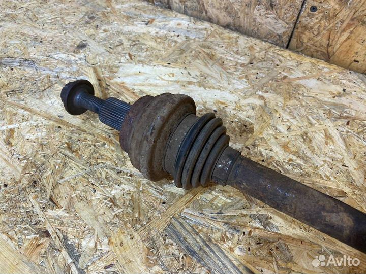 Полуось задняя левая Volkswagen Tiguan рест. 2014