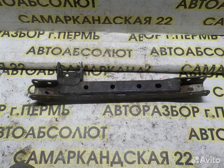 Балка передняя поперечная Toyota Land Cruiser 100