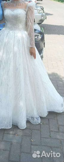 Свадебное платье