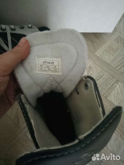 Коньки хоккейные детские