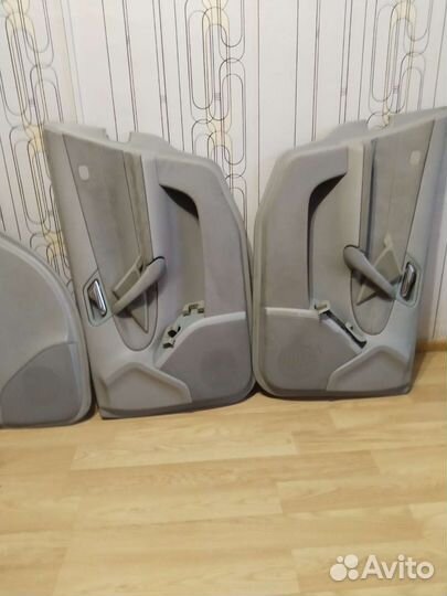 Дверные обшивки мерседес w 203 2002г