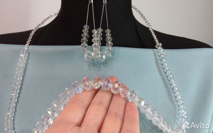 Комплект бижутерии серьги и длинные бусы