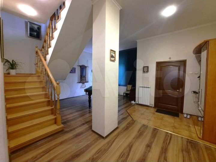 Дом 326,4 м² на участке 8,6 сот.