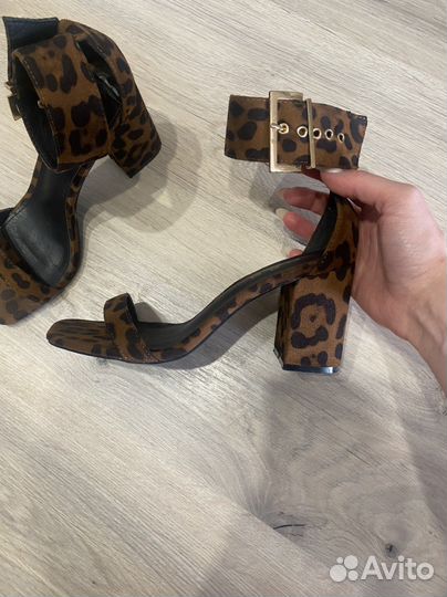Босоножки женские 36 размер