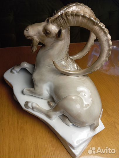 Фарфоровые статуэтки лфз. Архар