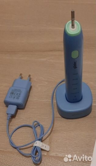 Электрическая зубная щетка amway б.у на запчасти