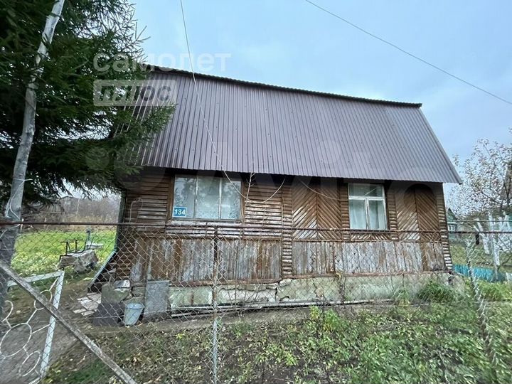 Дом 40 м² на участке 6 сот.