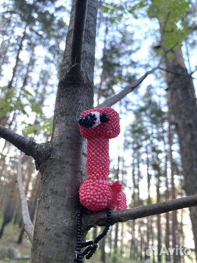 Фламинго-амигуруми из бисера