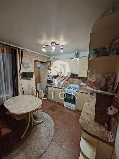 Комната 38,4 м² в 2-к., 1/2 эт.