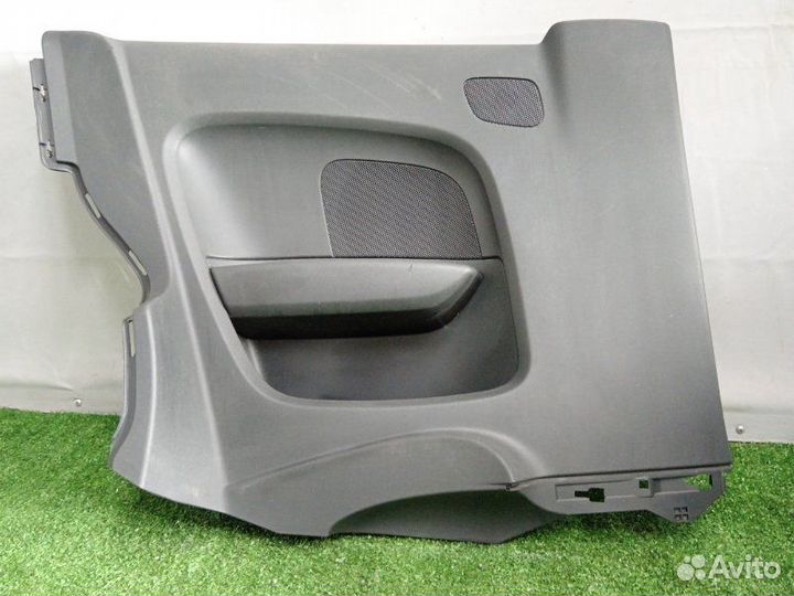 Обшивка салона задняя левая Audi A1 8X1 caxb 47536