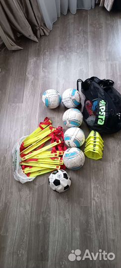Футбольные мячи Torres +фишки+лестница