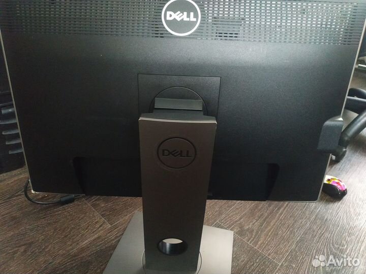 Монитор Dell ultraSharp U2412m ips 24 дюйма