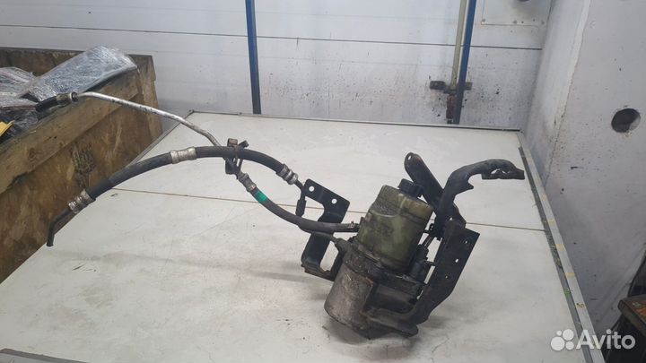 Насос усилителя руля Ford Kuga, 2008