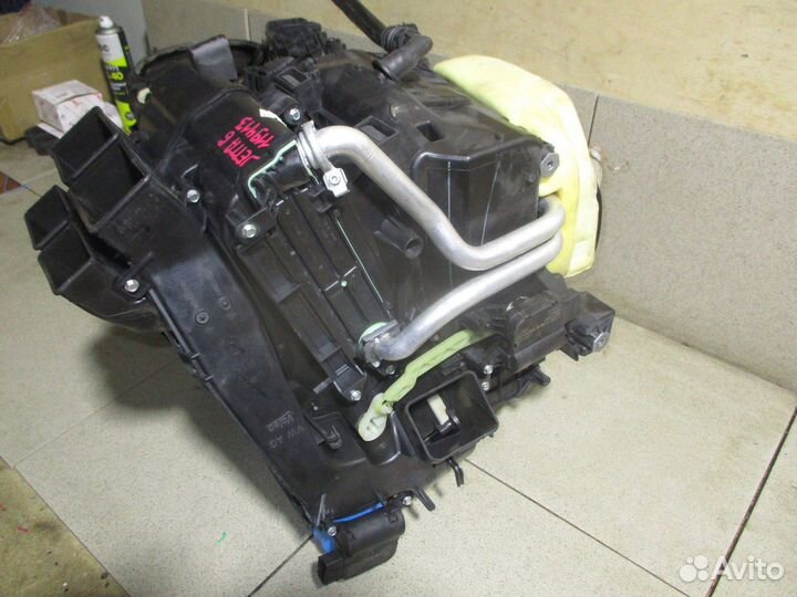 Корпус отопителя VW Jetta 6 (1B)