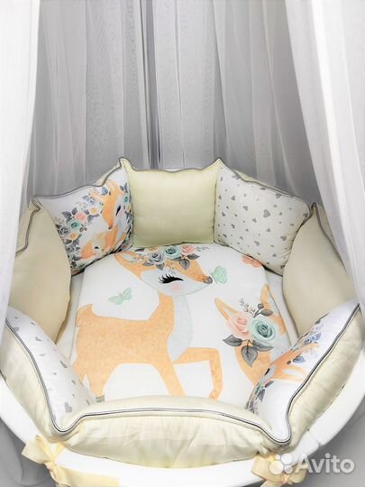 Комплект в детскую кроватку с бортиками