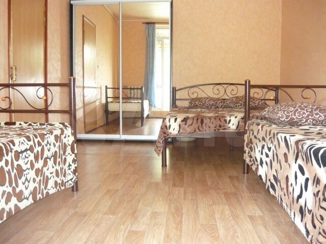 Комната 18 м² в 1-к., 1/1 эт.