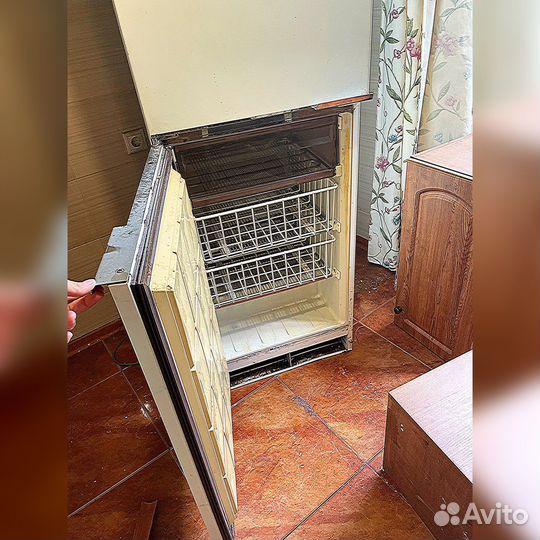 Продам финский холодильник б/у