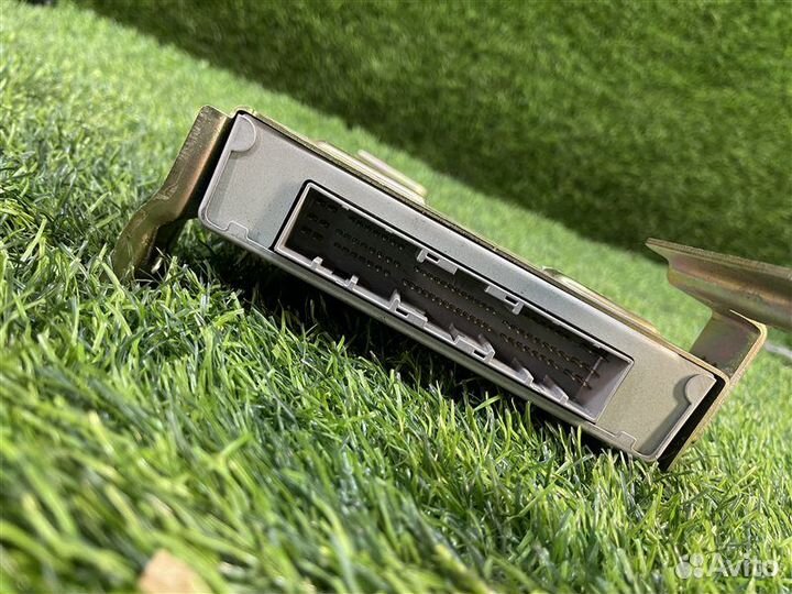 Блок управления efi Nissan Serena PNC24 SR20DE