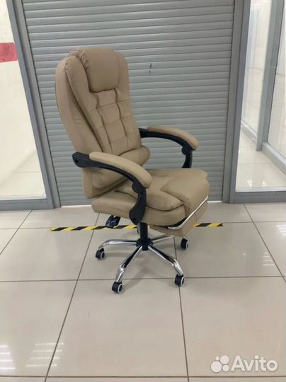 Компьютерное кресло для руководителя с массажем