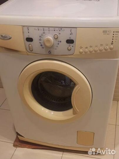 Продам стиральную машинку Whirpool