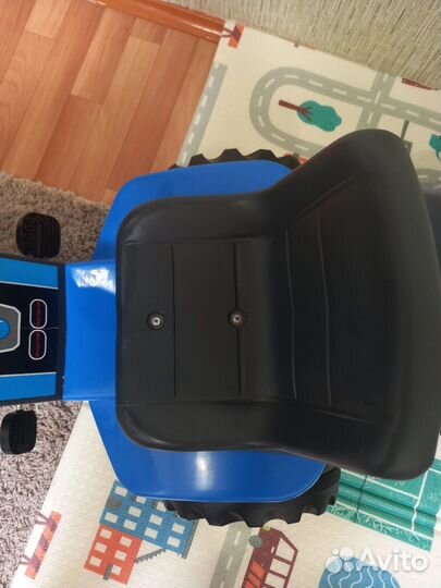 Трактор с педалями, детский