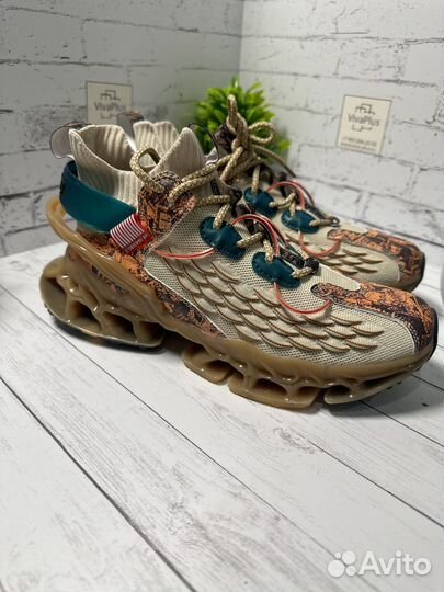 Кроссовки 40