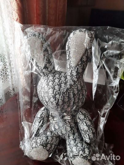 Коллекцинный заяц отДиор,подлинник