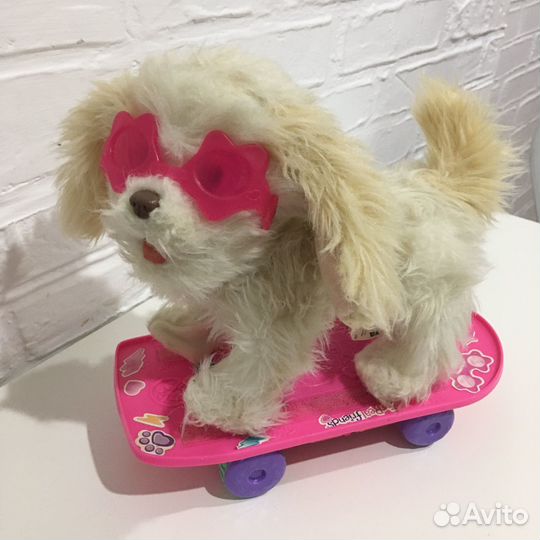 Собака на скейте FurReal Friends интерактивная