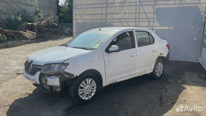 Накладка торпедо центральная Renault Logan 2 275002137R