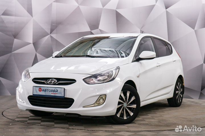 Hyundai Solaris 1.4 AT, 2011, 131 000 км