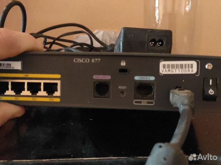 Cisco 877