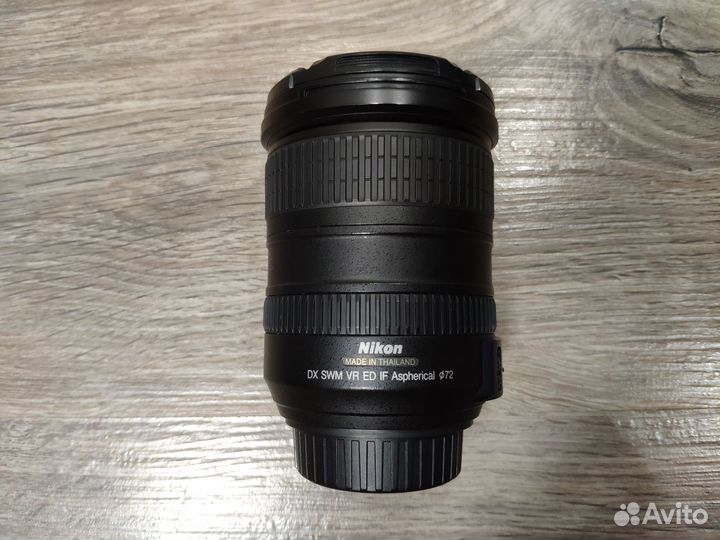 Nikon 18-200mm f/3.5-5.6G ED AF-S VR DX