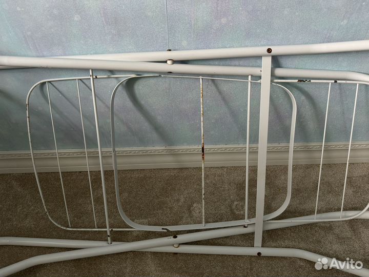 Ванночка для купания новорожденного с подставкой