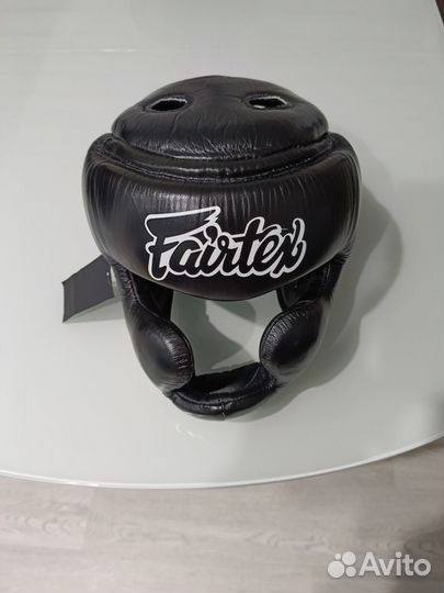 Боксерский шлем fairtex