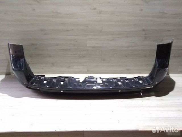 Бампер задний Toyota