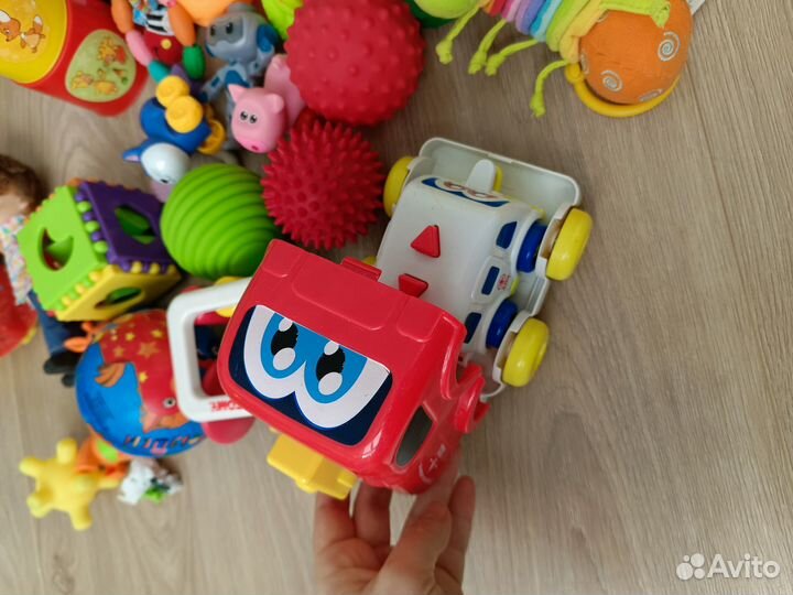 Развивающие игрушки пакетом