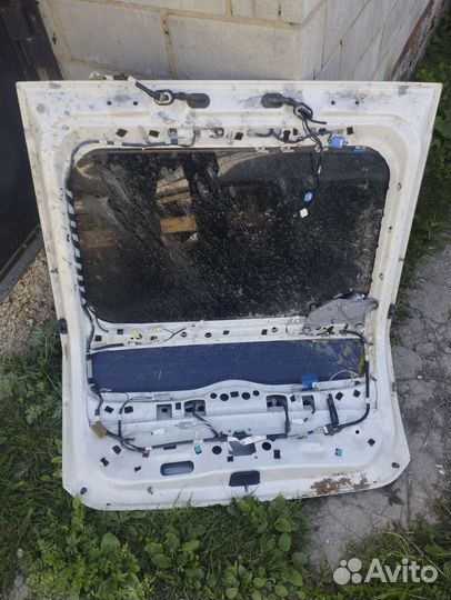 Кузовной элемент