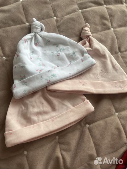 Шапочки для новорожденной девочки Next