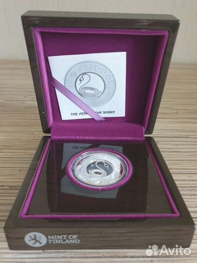 Монета серебряная Год змеи, подарок