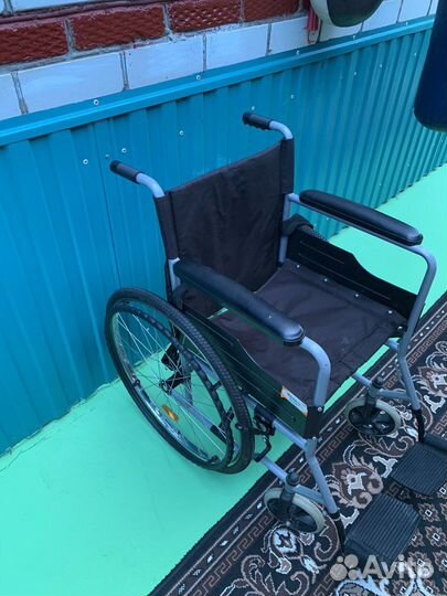 Коляска инвалидная