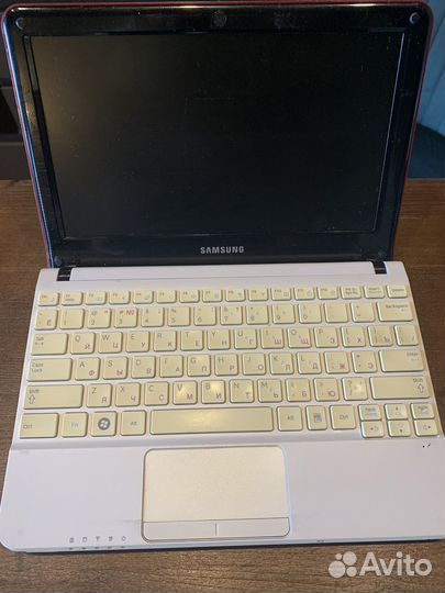 Нетбук Samsung NP-NC110