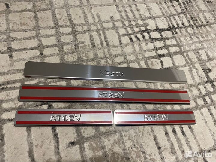 Накладки LADA Vesta