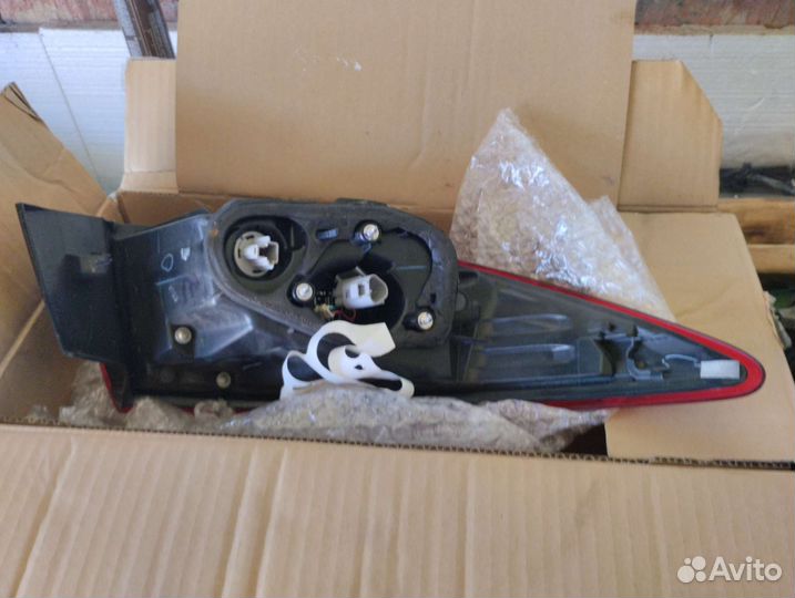 Фонарь задний mazda 6