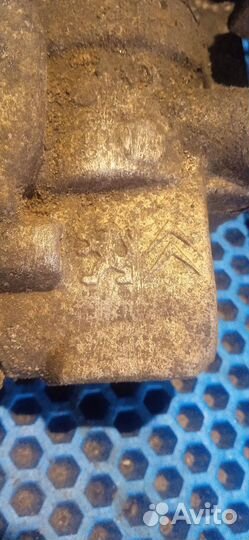 Суппорт тормозной задний правый Peugeot 508