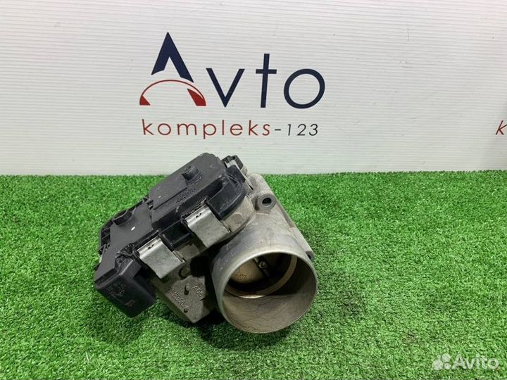 Дроссельная заслонка Volkswagen Polo 6R cbzb 2011